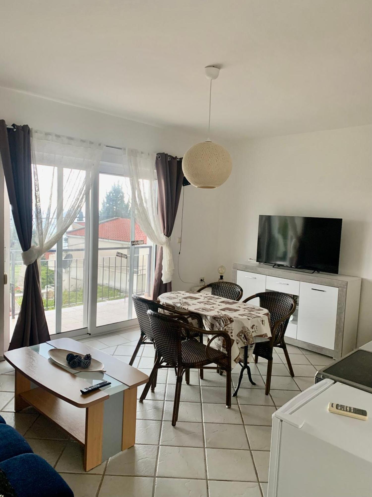 Apartman Ana Zeleni Pojas Бар Екстериор снимка